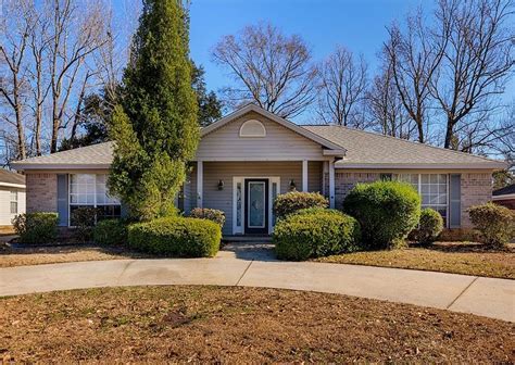 1772 Woodmont Drive, Semmes, AL 36575 .